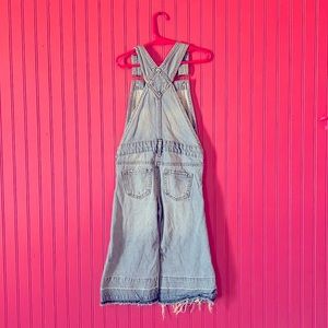 Girls Gap overalls size xs, in excellent condition, only used twice, wide leg